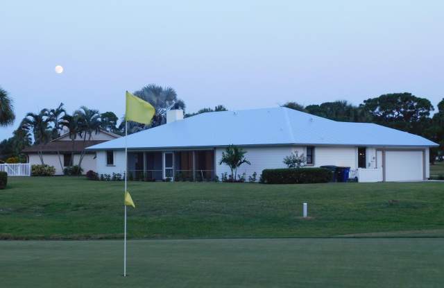 4324 GATOR TRACE Circle Gallery 4