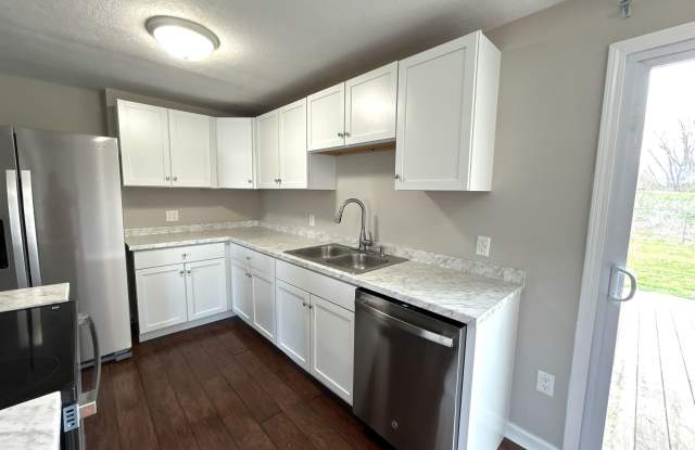 2825 Northway Drive Gallery 4