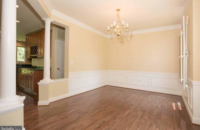 15216 EDEN ROCK COURT Gallery 4