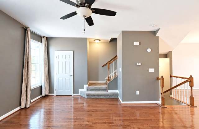 Pet-Friendly Pavilions at Pantops Townhome Gallery 4
