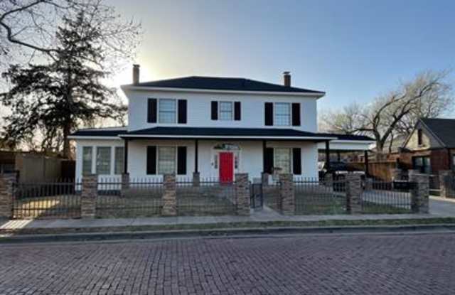 1714 Avenue X - 1 - 1714 Avenue X, Lubbock, TX 79401