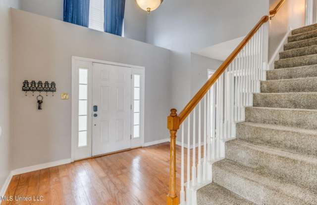 876 Kirkwood Drive Gallery 4