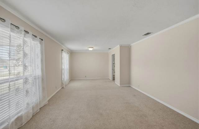 615 Amistad Blvd photos photos