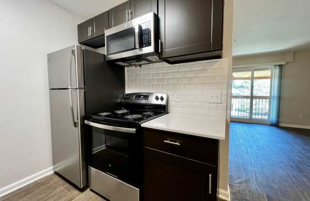 Apple Creek Apartments Gallery 2