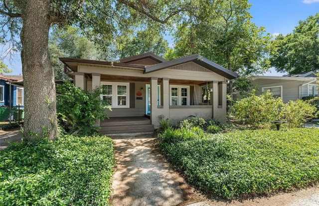 Seminole Heights updated bungalow photos photos