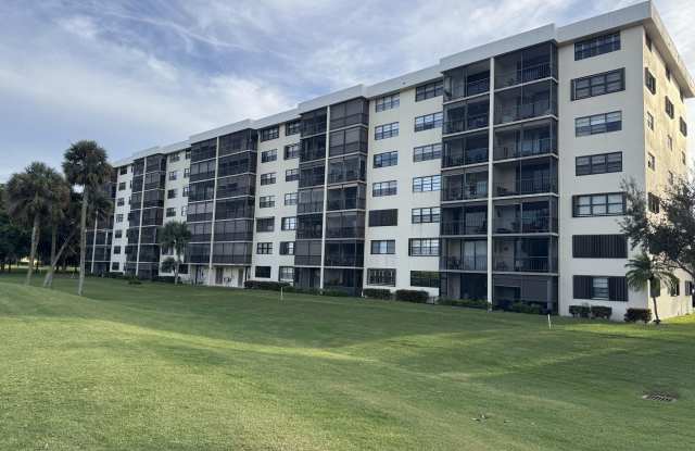 2430 DEER CREEK COUNTRY CLUB Boulevard Gallery 2