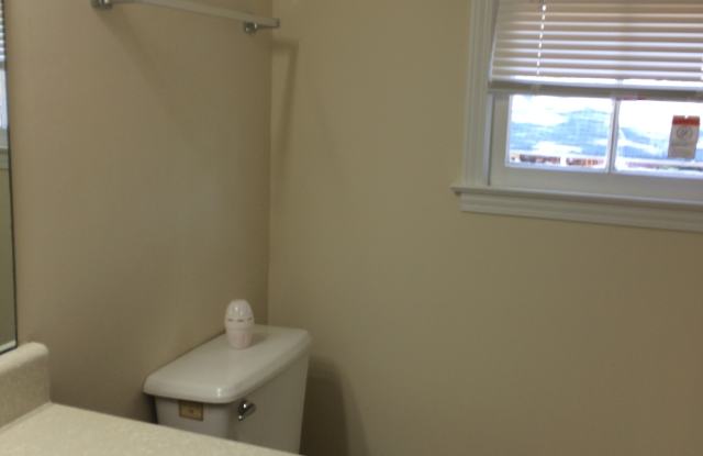 2220 Kings Gate Cir Sw Gallery 2