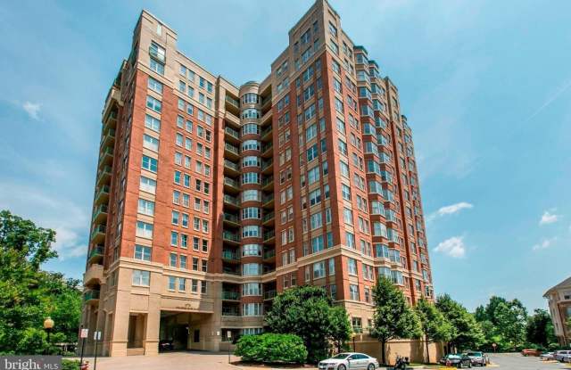 11776 STRATFORD HOUSE PL #807 - 11776 Stratford House Place, Reston, VA 20190