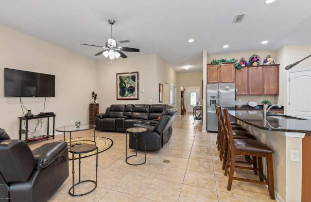 63 WAYSIDE LN Gallery 4