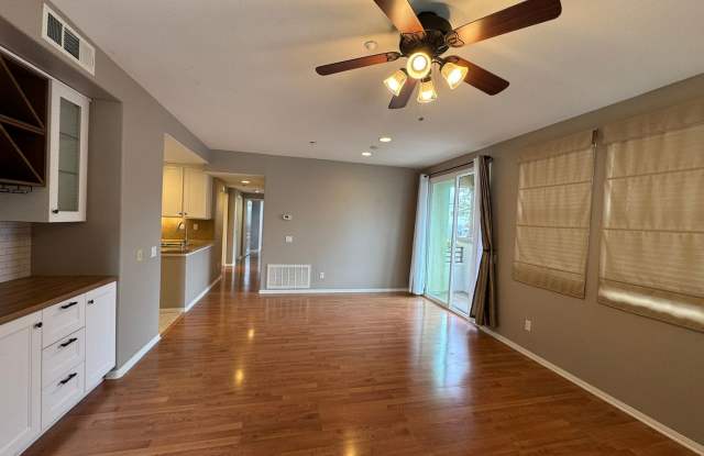Sleek 3-Bed + Flex Corner Condo with Attached Tandem Garage photos photos Sleek 3-Bed + Flex Corner Condo with Attached Tandem Garage photos photos
