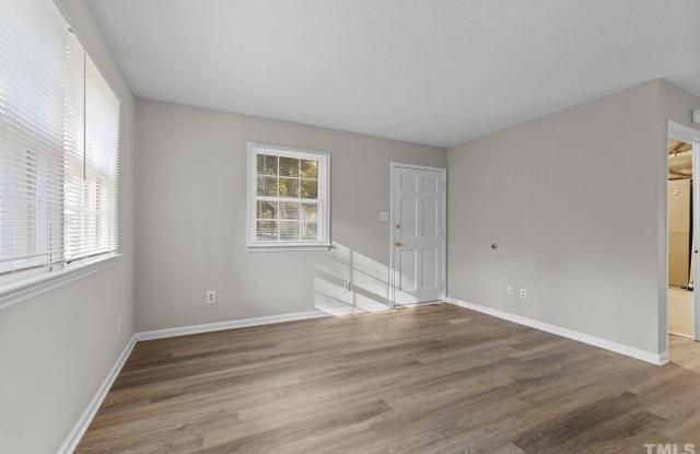 1823 White Oak Road Gallery 4