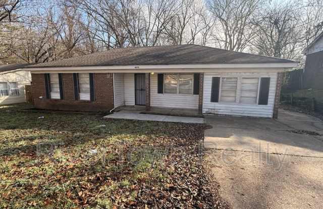 4070 Kerwin Dr - 4070 Kerwin Drive, Memphis, TN 38128