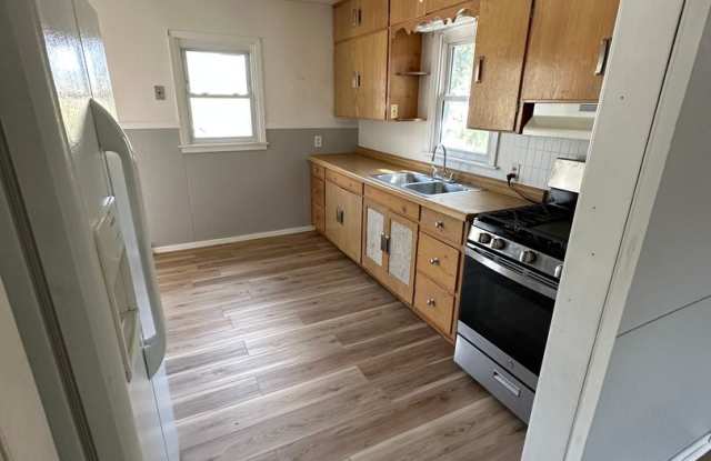 Updated 2 bedroom home! Gallery 4