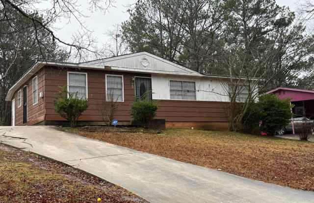 Charming 3 Bedroom 1 Bath Home - 6239 Green Acres Drive Southwest, Covington, GA 30014