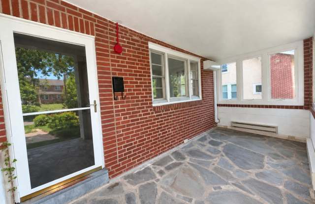 6797 Lawnton Street Gallery 2