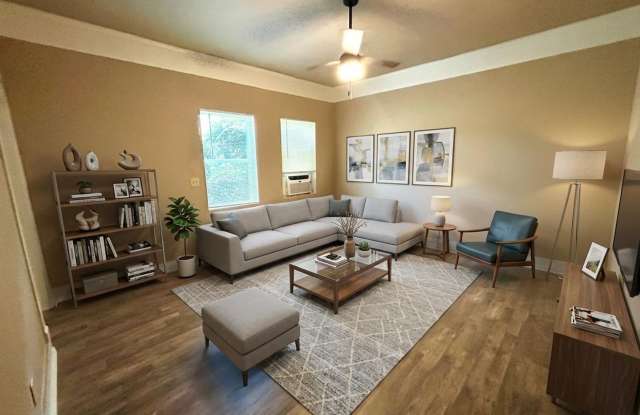 Downstairs 1BD/1BA Near San Antonio College – Easy Access, Central Location! photos photos