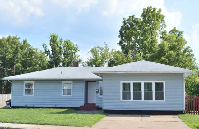 1022 E Colvin St photos photos