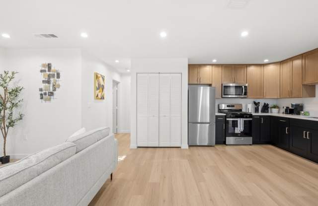 14347 Emelita Street - 14347 Emelita Street, Los Angeles, CA 91401 14347 Emelita Street - 14347 Emelita Street, Los Angeles, CA 91401