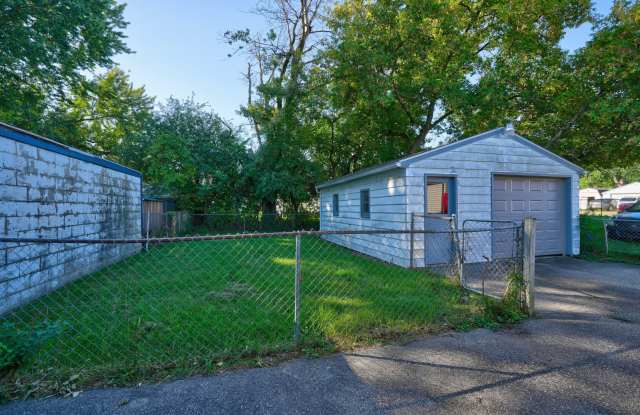 3717 Larchmont Street Gallery 3