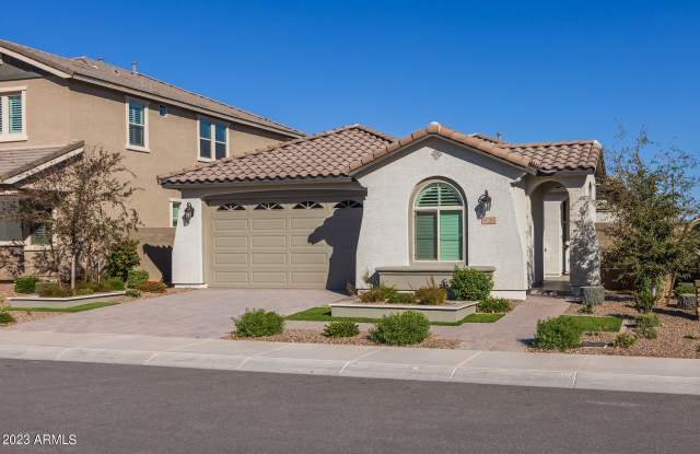 15292 W LINDEN Street - 15292 West Linden Street, Goodyear, AZ 85338