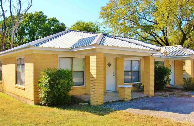802 S Vanderveer photos photos