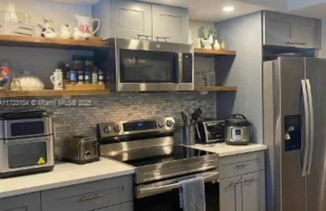 1703 Andros Isle photos photos