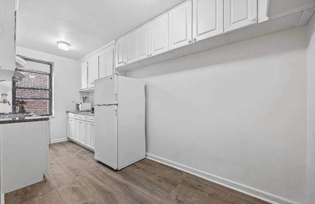 7235 112th St Apt 8A Gallery 1