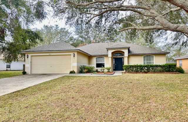 4 bedroom home available now! - 2205 Lake Pointe Circle, Leesburg, FL 34748