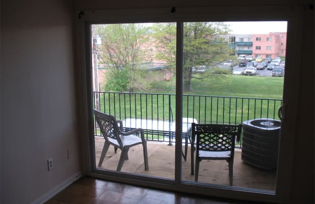 1005 Marcy Ave. - C304 - 1005 Marcy Avenue, Glassmanor, MD 20745