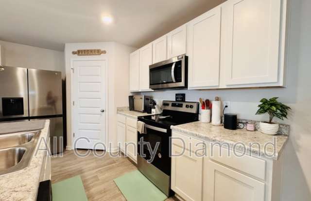 4007 Pioneer Ln Gallery 3