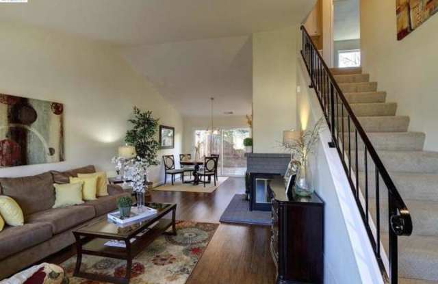 2118 Alexander Way Gallery 2