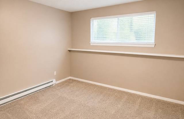 2BR/2BA across from EWU! Gallery 4