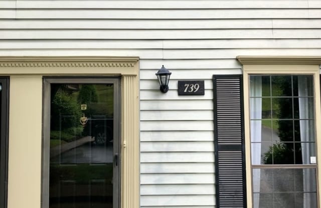 739 Fox Ridge Drive - 739 Fox Ridge Drive, Nashville, TN 37027