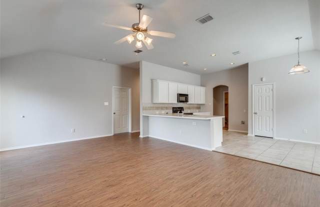 5137 Breeze Hollow Court Gallery 2