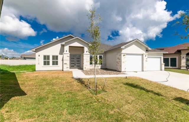 3005 Saint Eustatius Way - 3005 St Eustatius, Corpus Christi, TX 78418