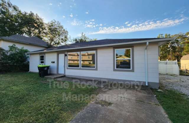 519 East 14th Street - 519 East 14th Street, Ada, OK 74820