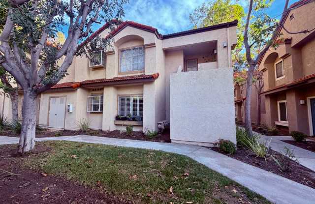 1 bed, 1 bath Charming Unit in Lake Forest - 21246 Camelia, Lake Forest, CA 92630