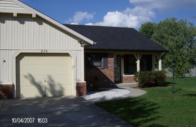 974 Red Maple - 974 Red Maple, Greenwood, IN 46143