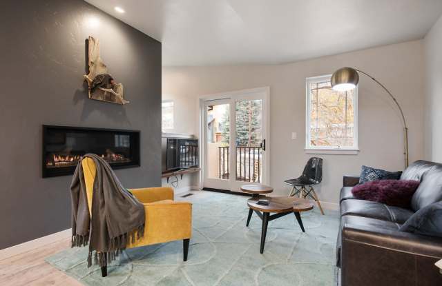 Furnished Apartment in North End! - 2013 North 8th Street, Boise, ID 83702