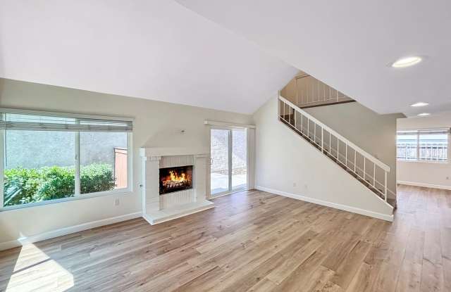 Spacious 4BD/2BA Townhouse in Tierrasanta Villa Portofino Community W/ W/D, Tennis Courts,  Dog Park! - 10763 Cariuto Court, San Diego, CA 92124