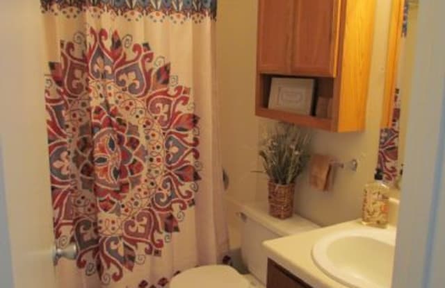 855 King Arthur Dr - 855 King Arthur Drive, Fayetteville, NC 28314