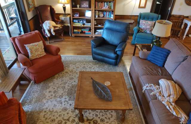 529 Bald Mountain Rd Gallery 4