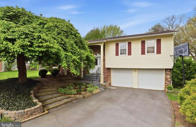 3174 KIRKWELL Place Gallery 4