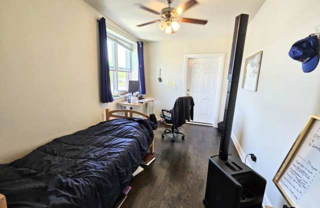 939 W Armitage Avenue, Gallery 4