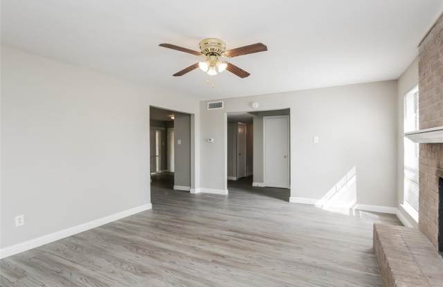 1341 Oakbluff Drive Gallery 3