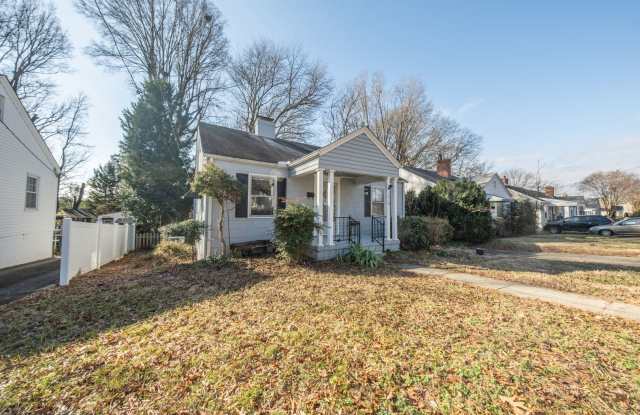 Charming 2-Bedroom, 1-Bath Home in Greensboro photos photos