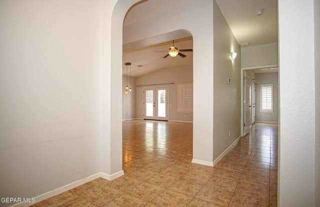 5902 REDSTONE MESA Court Gallery 2
