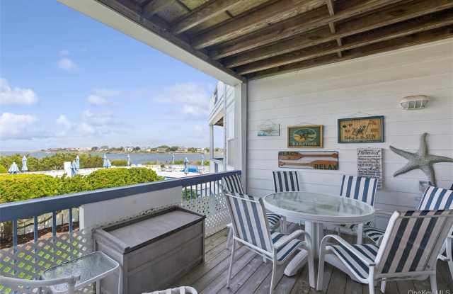 260 Dune Road Gallery 2