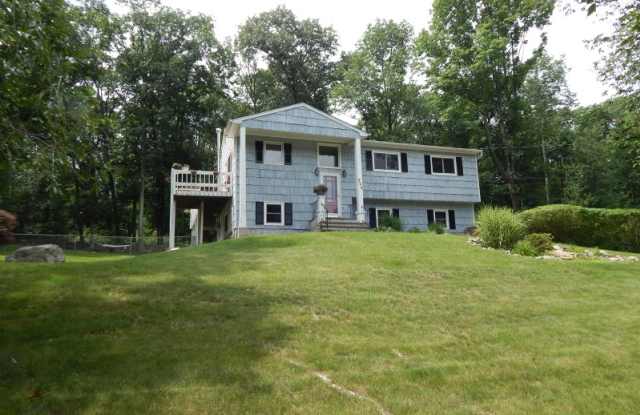 202 Mooney Rd - 202 Mooney Road, Morris County, NJ 07836