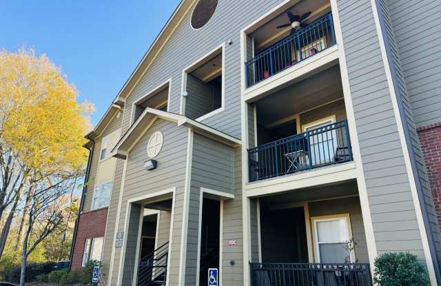 Great 3 bed 2 bath condo in Turnberry Condo's photos photos